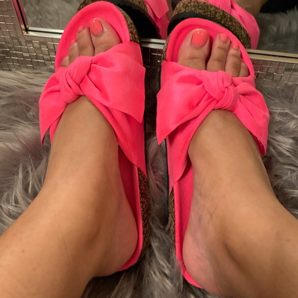 Fuchsia Bow Sandal - Picture 2 of 8
